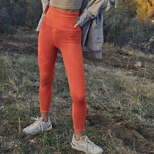 FP Movement Women's Ultra High-Rise 7/8 Happiness Runs Leggings - XS/S